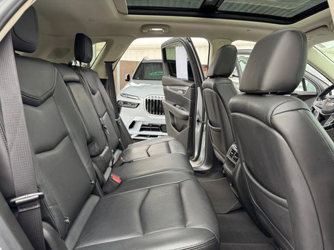 Used 2018 Cadillac XT5 Premium Luxury image 17