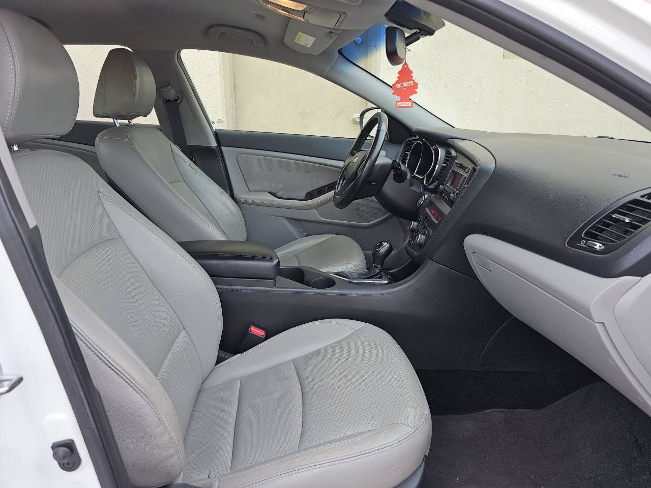 Used 2012 Kia Optima EX FWD image 22