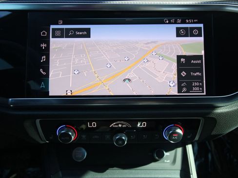 Used 2020 Audi Q3 2.0T Premium Plus image 16