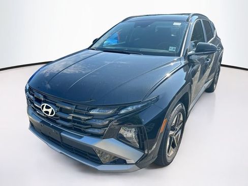 Certified 2025 Hyundai Tucson SEL AWD/4WD image 2