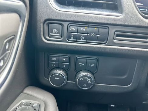 Used 2023 Chevrolet Tahoe Z71 image 24