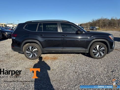 Used 2025 Volkswagen Atlas SE w/ Panoramic Sunroof Package image 6