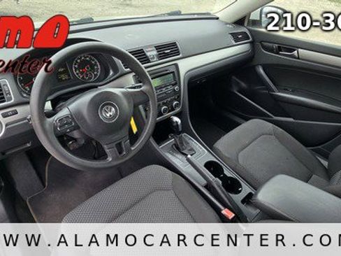 Used 2012 Volkswagen Passat 2.5 S image 28