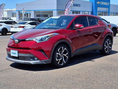 Used 2018 Toyota C-HR XLE FWD image 4