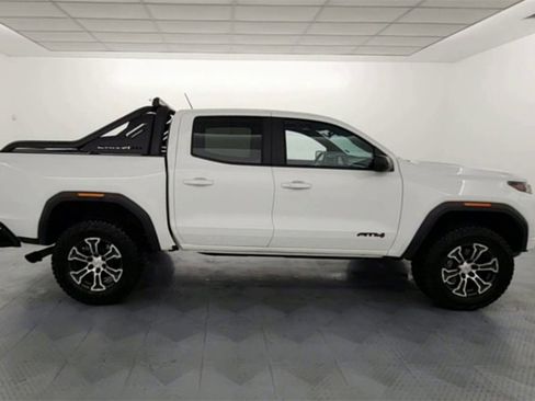 Used 2023 GMC Canyon AT4 w/ LPO, Sports Bar Package image 9