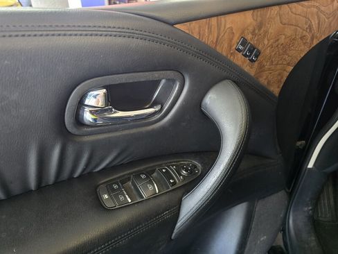 Used 2021 Nissan Armada SL w/ Captain's Chairs Package AWD/4WD image 21