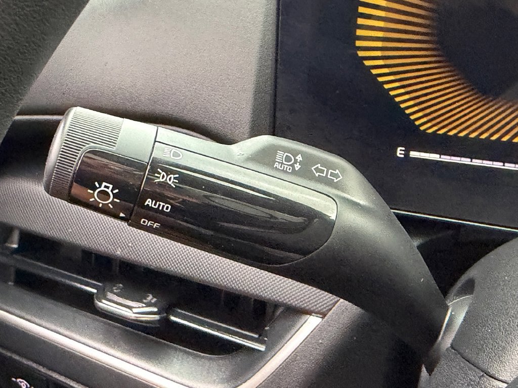 Used 2025 Kia K4 FWD image 32