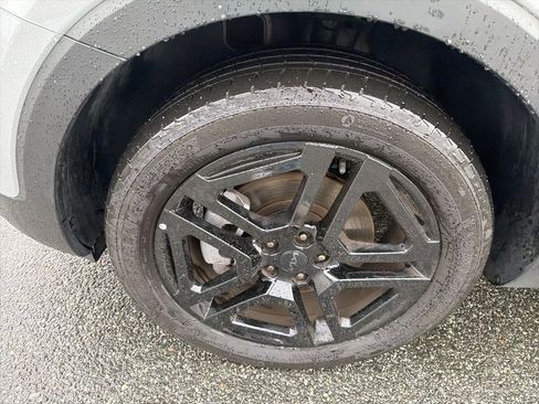 Used 2025 Kia Telluride EX X-Line image 11