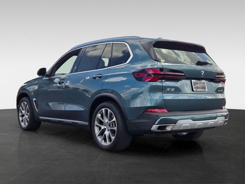 Used 2024 BMW X5 sDrive40i w/ Premium Package RWD image 6