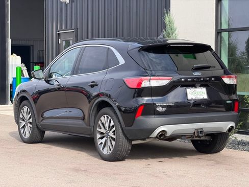 Used 2020 Ford Escape Titanium AWD/4WD image 3