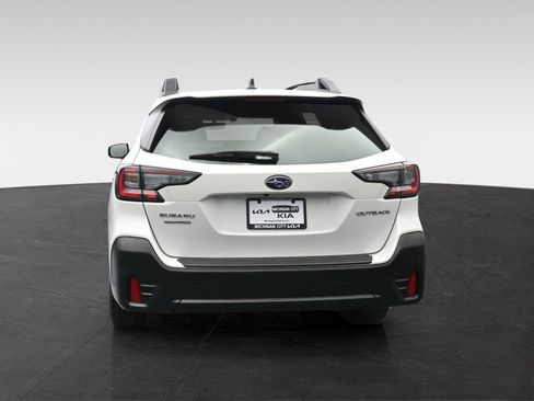 Used 2021 Subaru Outback Premium AWD/4WD image 3