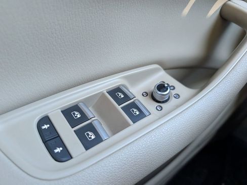 Used 2017 Audi Q7 3.0T Prestige w/ Prestige Package image 8