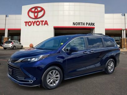 Certified 2023 Toyota Sienna XLE