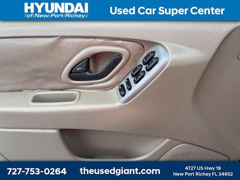 Used 2007 Ford Escape XLT image 11