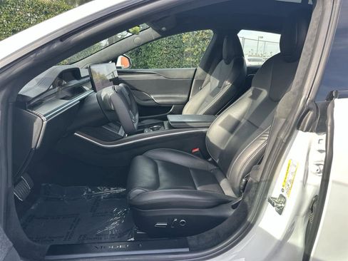 Used 2023 Tesla Model S Plaid image 11