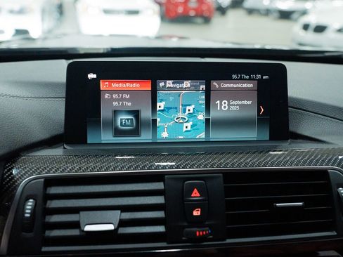 Used 2018 BMW M3 image 42