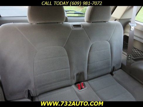 Used 2003 Ford Explorer XLT image 11