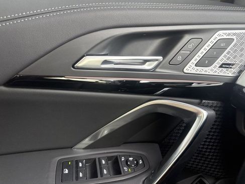 Used 2025 BMW X1 xDrive28i w/ Premium Package image 19