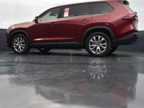 Used 2026 Toyota Grand Highlander Limited image 37