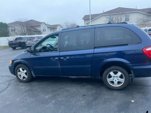 Used 2006 Dodge Grand Caravan SXT image 8