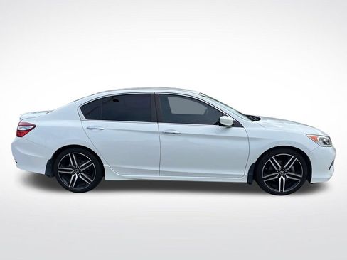 Used 2016 Honda Accord Sport image 6