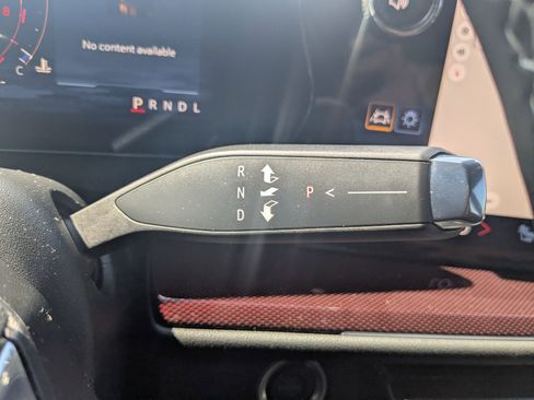 Used 2025 Chevrolet Traverse Z71 w/ Driver Confidence Package image 19