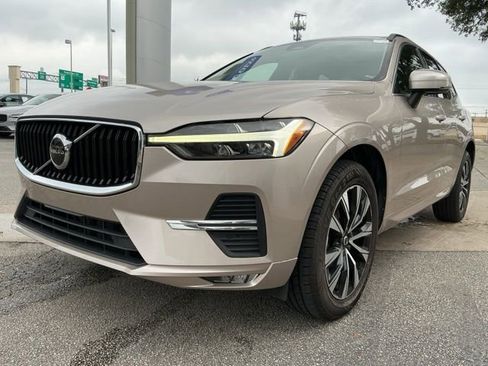 Certified 2023 Volvo XC60 B5 Core FWD image 3