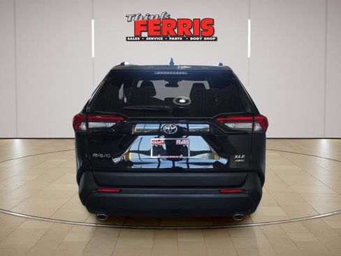 Used 2025 Toyota RAV4 XLE image 6