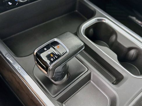 Used 2024 Chevrolet Silverado 1500 LTZ AWD/4WD image 11