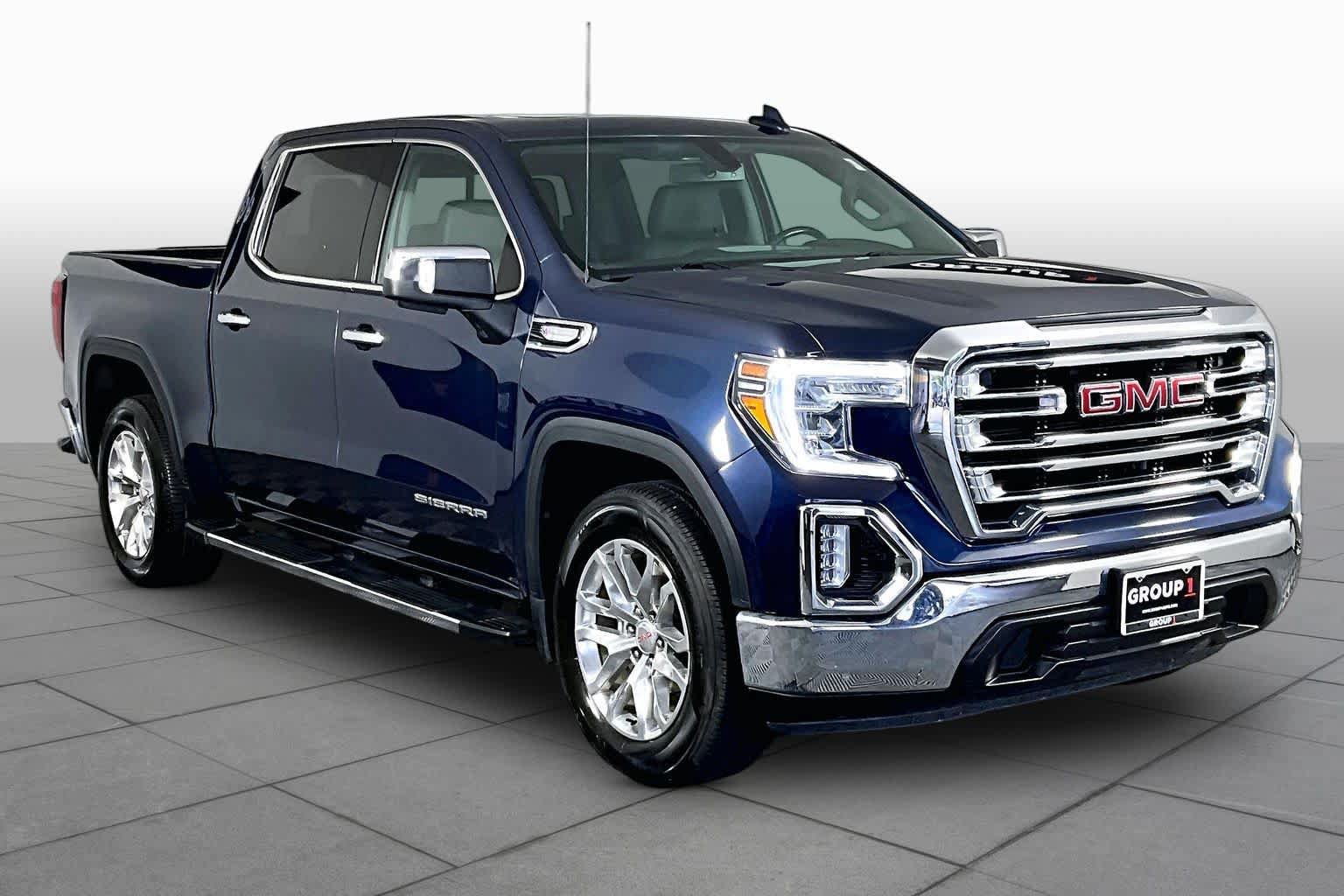 Used 2021 GMC Sierra 1500 SLT RWD image 3