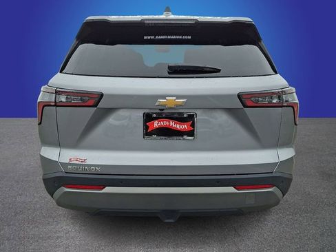 Used 2026 Chevrolet Equinox LT FWD image 5