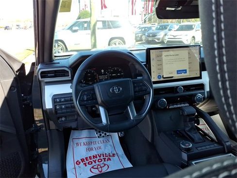 Used 2024 Toyota Tacoma TRD Sport image 11