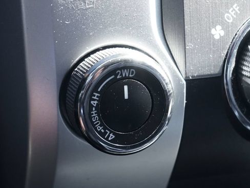 Used 2020 Toyota Tundra SR5 w/ SR5 Upgrade Package AWD/4WD image 29