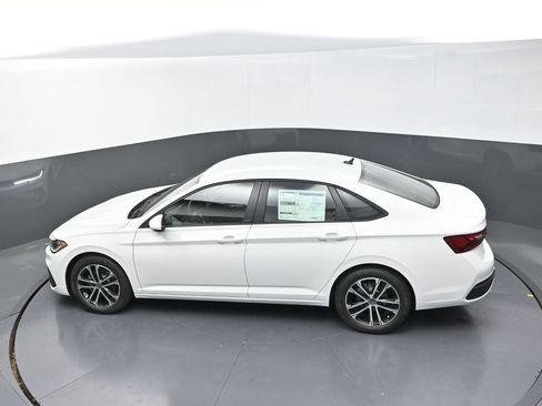 Used 2026 Volkswagen Jetta Sport FWD image 17