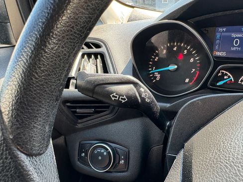Used 2015 Ford Escape S FWD image 11