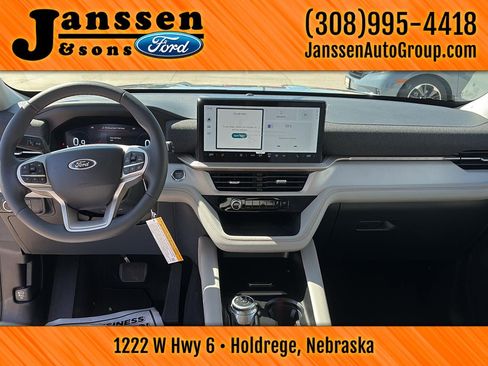 New 2025 Ford Explorer Active w/ Active Comfort Package image 14