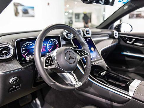 Used 2026 Mercedes-Benz GLC 300 4MATIC image 20