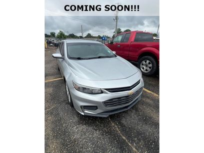 Used 2017 Chevrolet Malibu LT