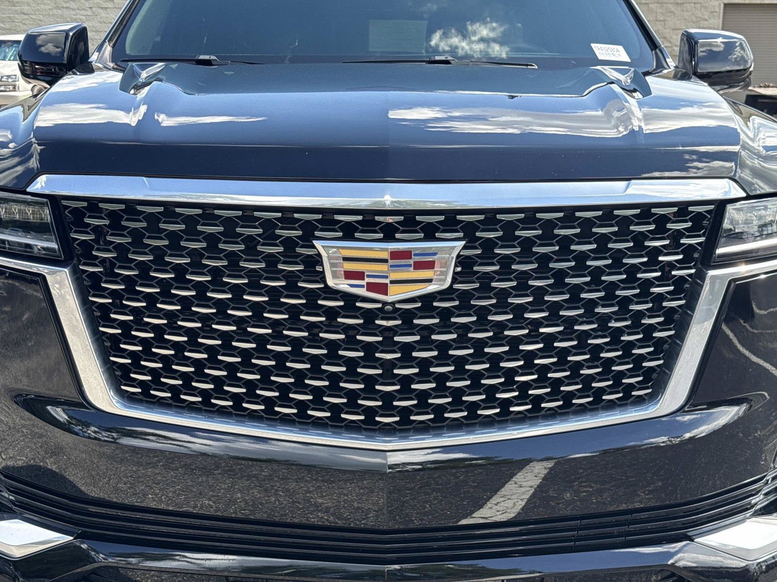 Used 2024 Cadillac Escalade ESV Premium Luxury w/ Performance Package AWD/4WD image 8