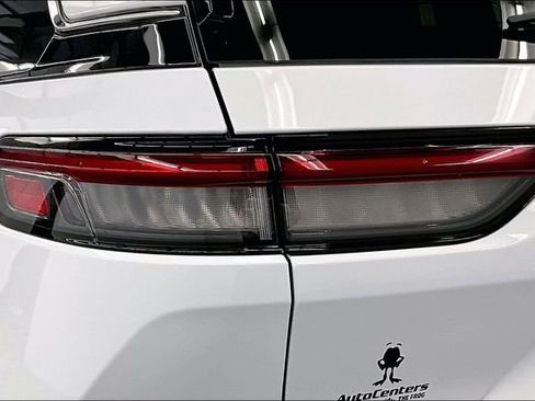 Used 2024 Jeep Grand Cherokee Limited image 35