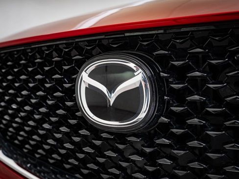 Used 2025 MAZDA CX-30 AWD 2.5 S w/ Premium Package image 3