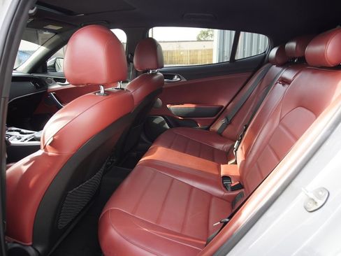 Used 2020 Kia Stinger GT2 AWD/4WD image 12