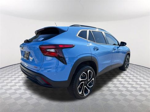 Used 2024 Chevrolet Trax RS w/ Sunroof Package image 5