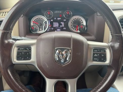 Used 2017 RAM 1500 Laramie w/ Convenience Group AWD/4WD image 21