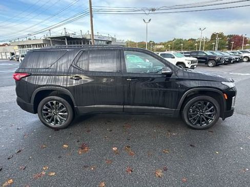 Certified 2024 Chevrolet Traverse RS FWD image 8