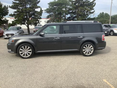 Used 2018 Ford Flex Limited w/ Equipment Group 303A AWD/4WD image 5