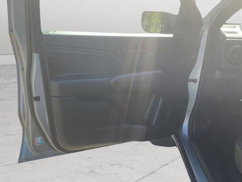 Used 2023 Chevrolet Colorado W/T image 10