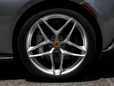Used 2022 Ferrari Roma RWD image 42