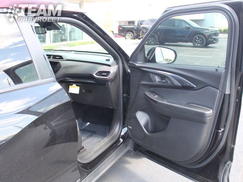 Used 2022 Chevrolet TrailBlazer RS w/ Sun and Liftgate Package AWD/4WD image 26