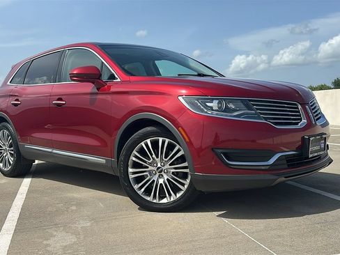 Used 2017 Lincoln MKX Reserve w/ Lincoln MKX Climate Package FWD image 8